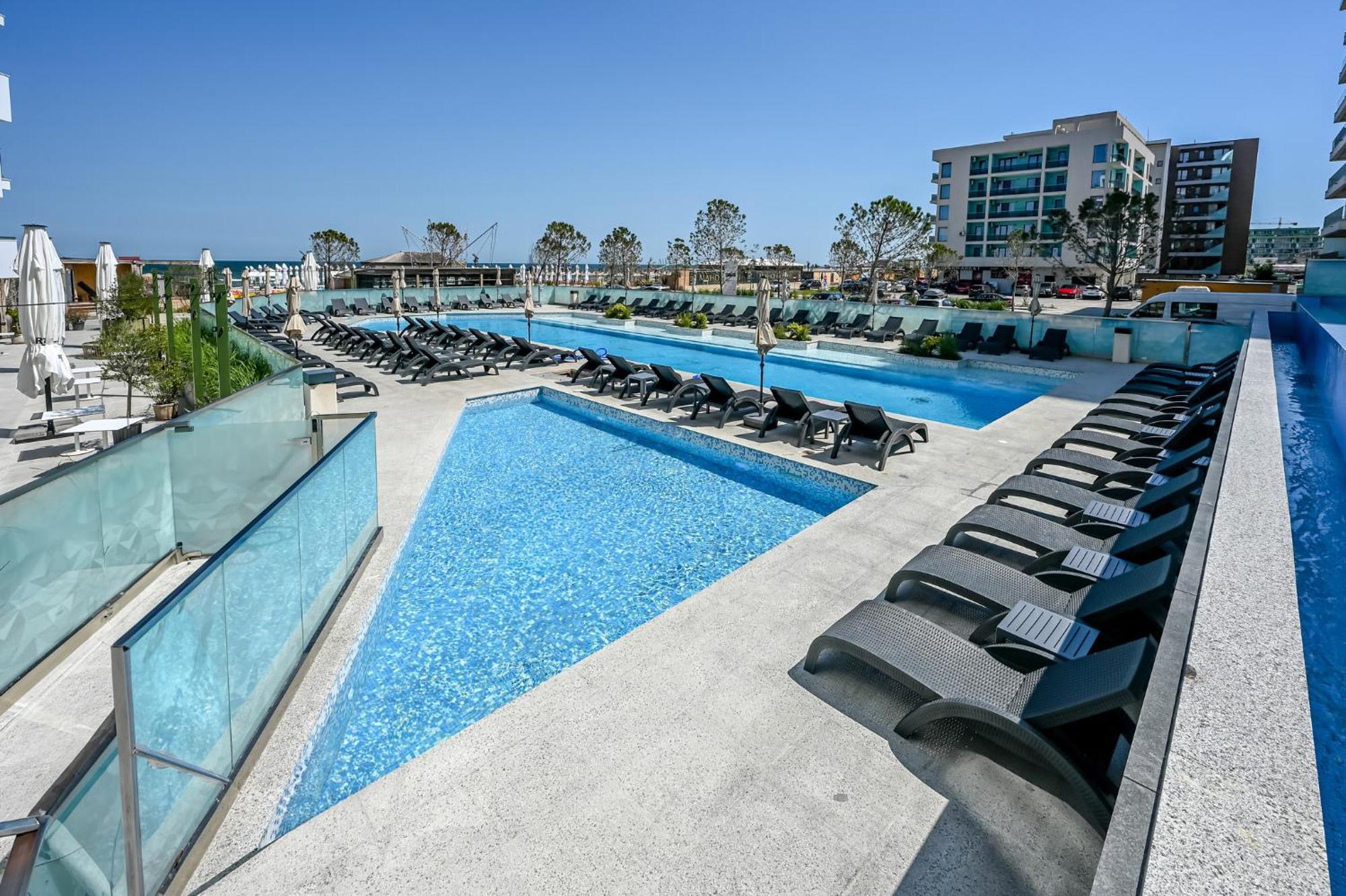 Aqua Vista Infinity Resort & Spa - Studio Lux - Piscina Infinity, Jacuzzi, Sauna, Gym - Privat Navodari Exterior photo